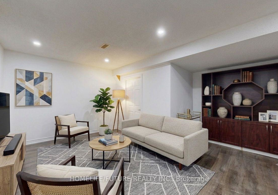 75-silver-rose-crescent-markham-ontario-n13114156