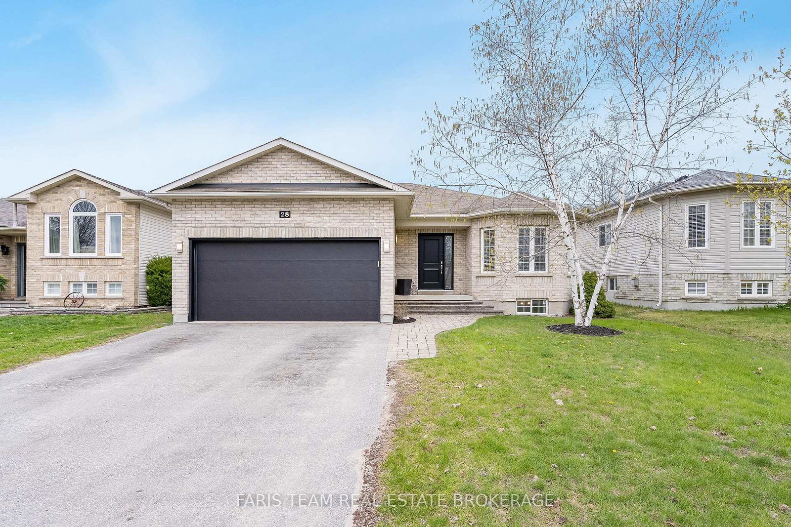 28-stonemount-crescent-essa-ontario-n13115030
