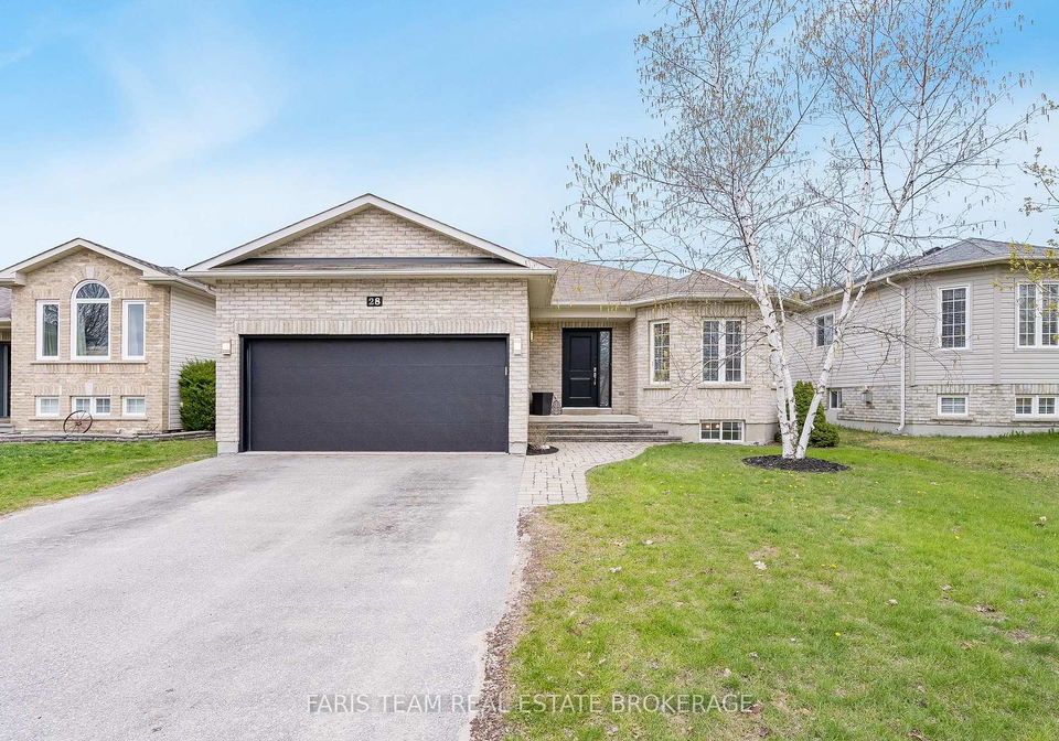28-stonemount-crescent-essa-ontario-n13115030