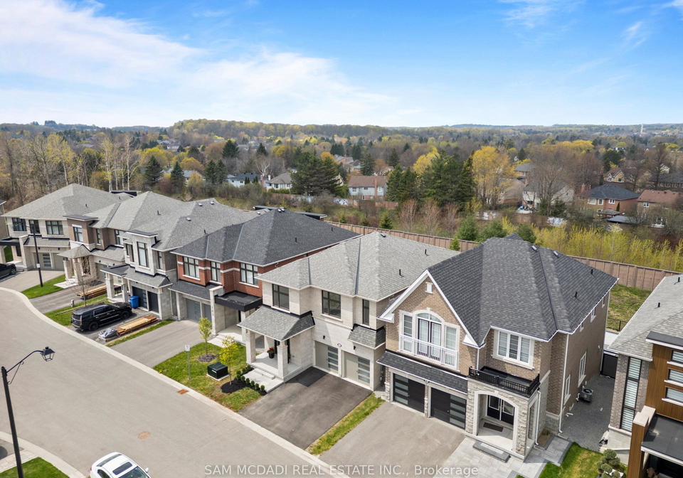 99-black-walnut-court-aurora-ontario-n13115108