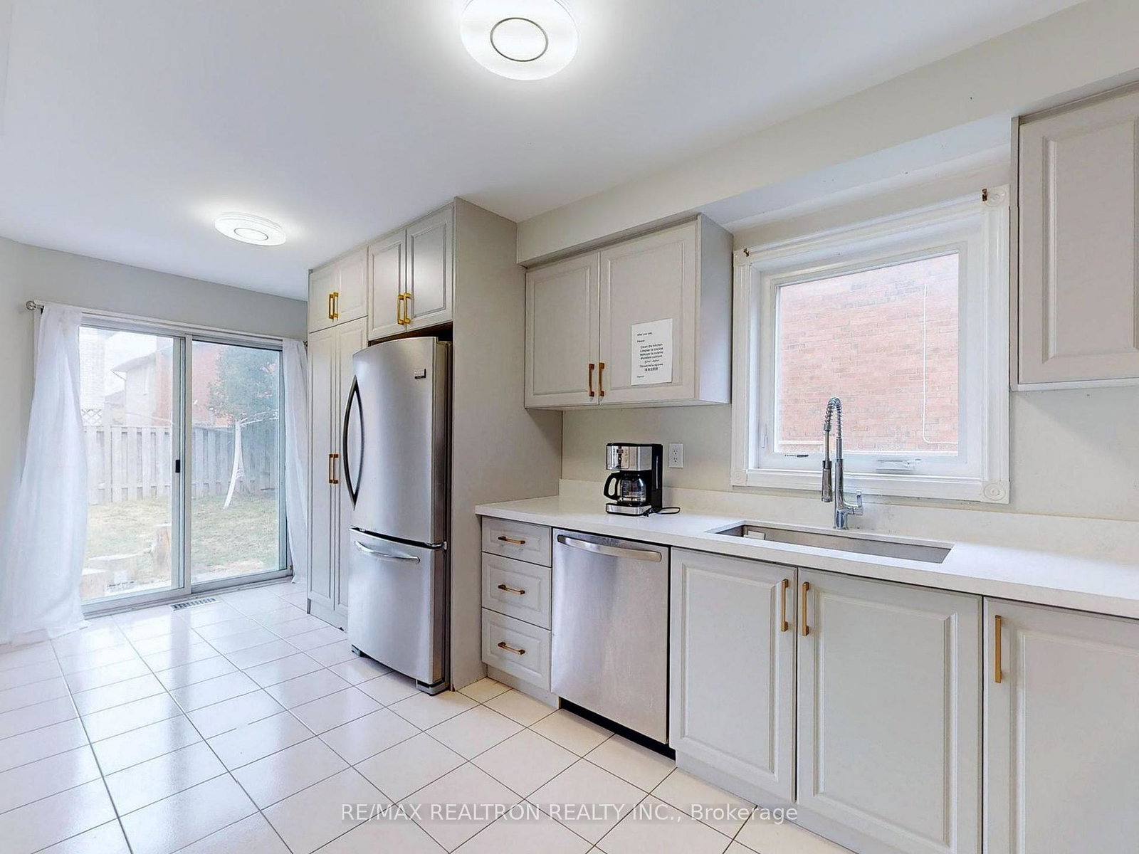 8-estoril-street-richmond-hill-ontario-n13115436