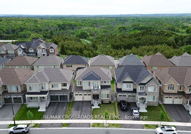 50-carriage-shop-bend-east-gwillimbury-ontario-n13115650