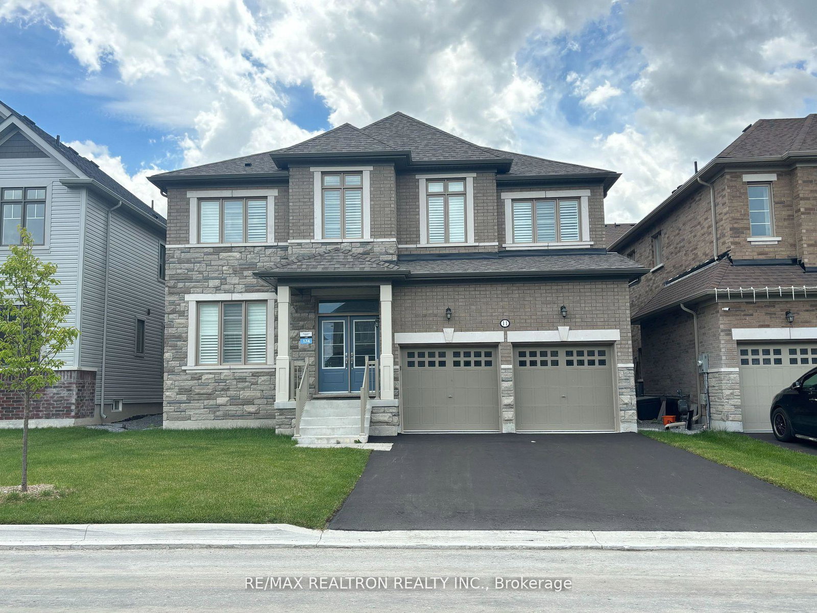 11-father-muckle-avenue-georgina-ontario-n13117436
