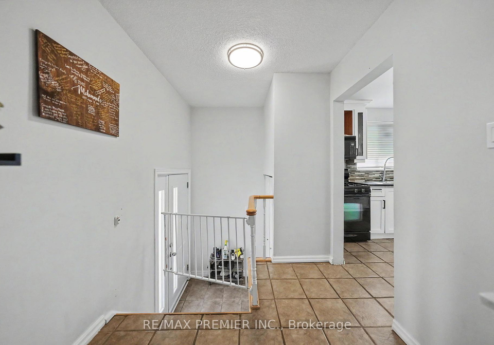 249-britannia-avenue-bradford-west-gwillimbury-ontario-n13118136