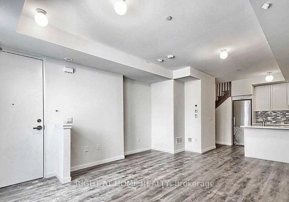 600-alex-gardner-circle-aurora-ontario-n13118272