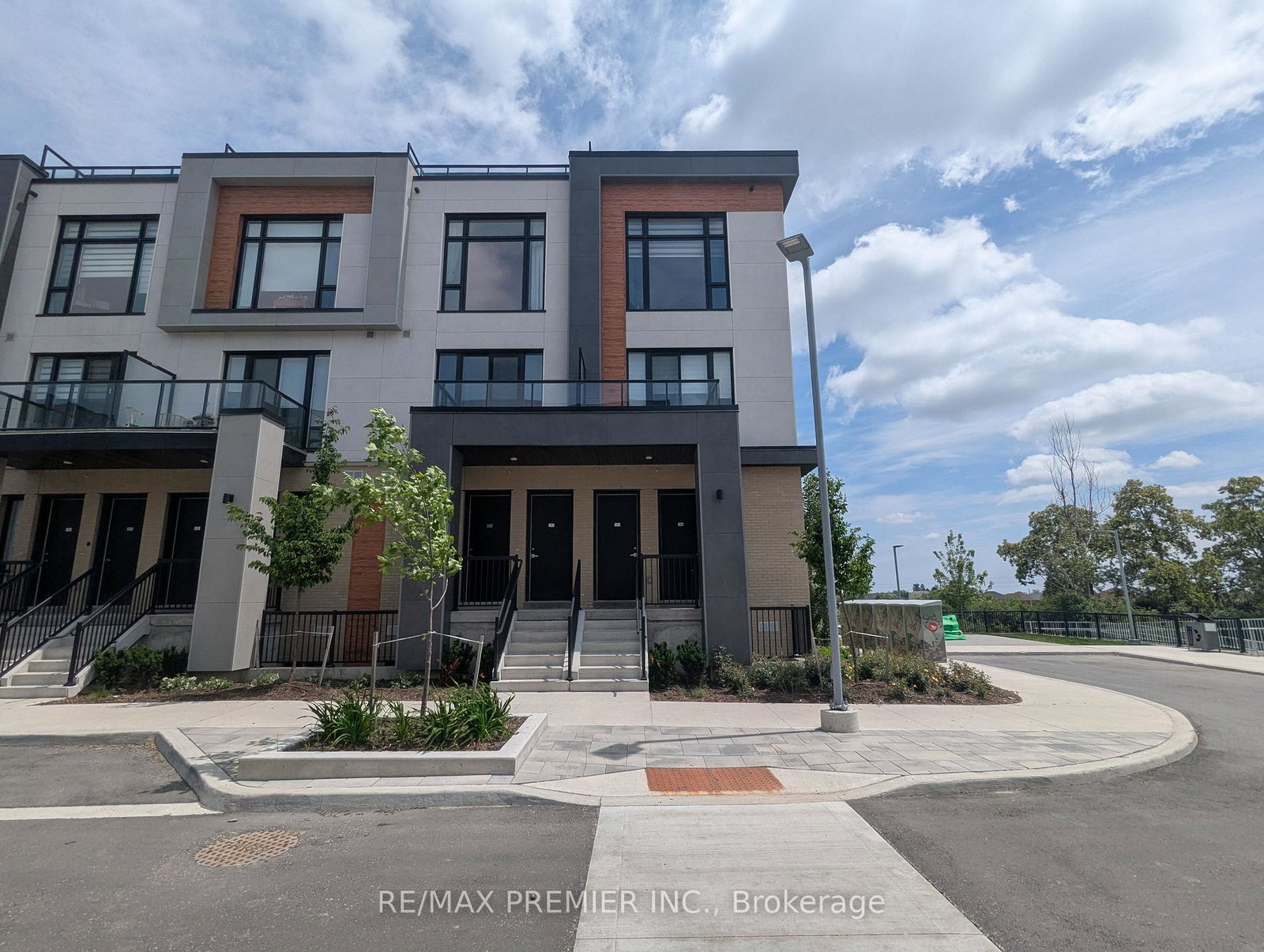 11-steckley-house-lane-richmond-hill-ontario-n13118286