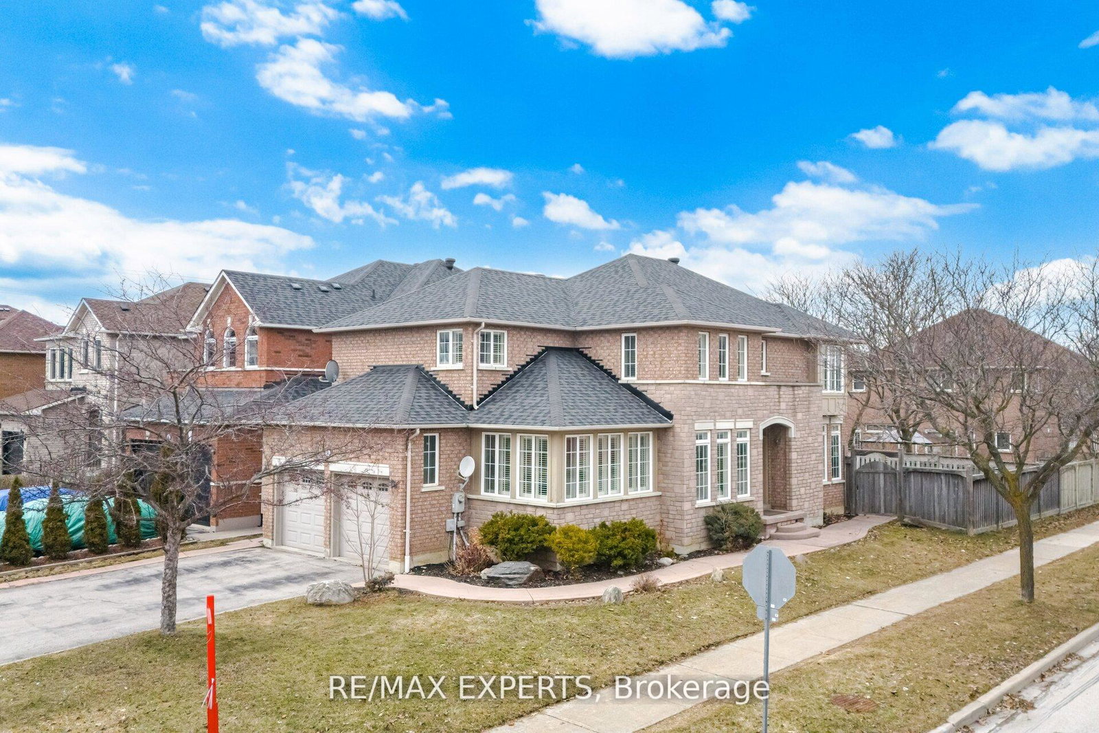 2-sequoia-road-vaughan-ontario-n13118422