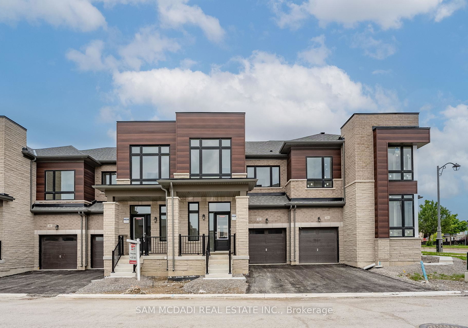 52-fish-drive-aurora-ontario-n13118864