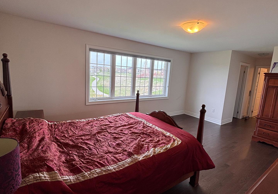 62-angus-morton-crescent-east-gwillimbury-ontario-n13119294