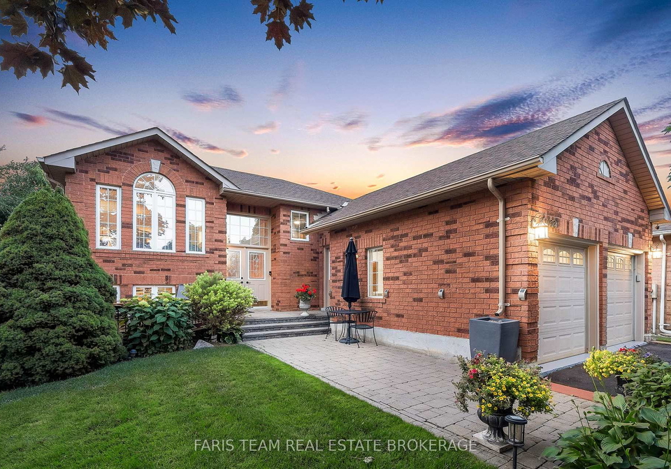 1092-lebanon-drive-innisfil-ontario-n13120578