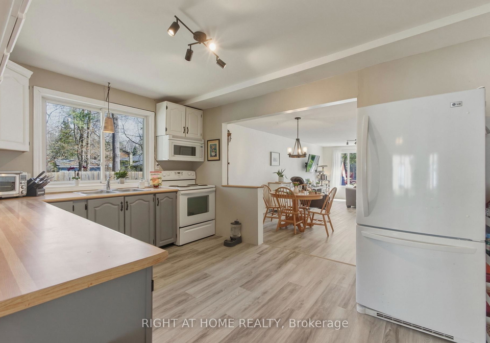 2432-wallace-avenue-innisfil-ontario-n13120580