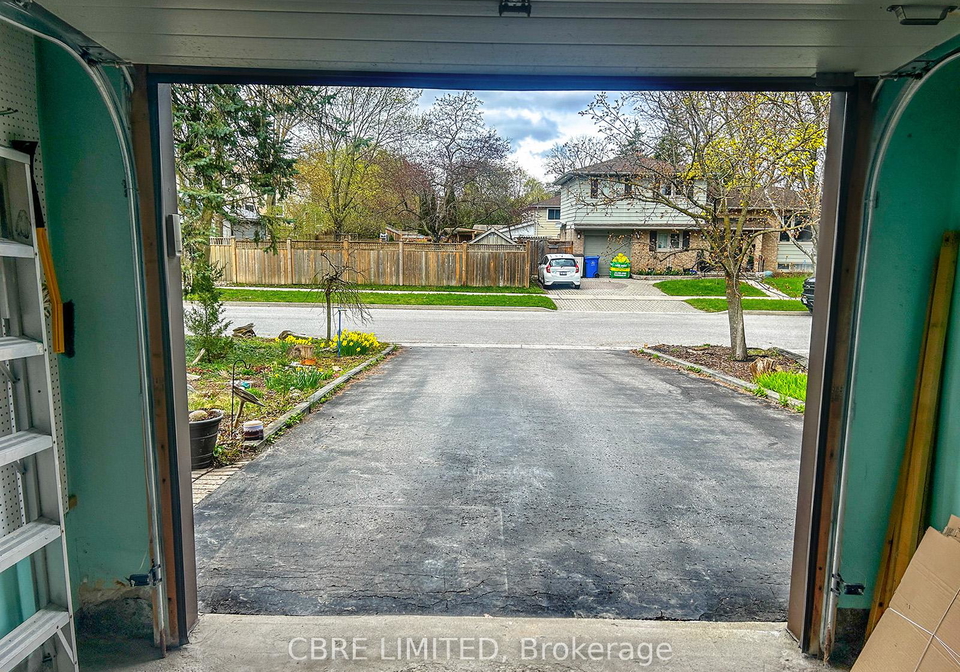 9-birch-court-aurora-ontario-n13120982