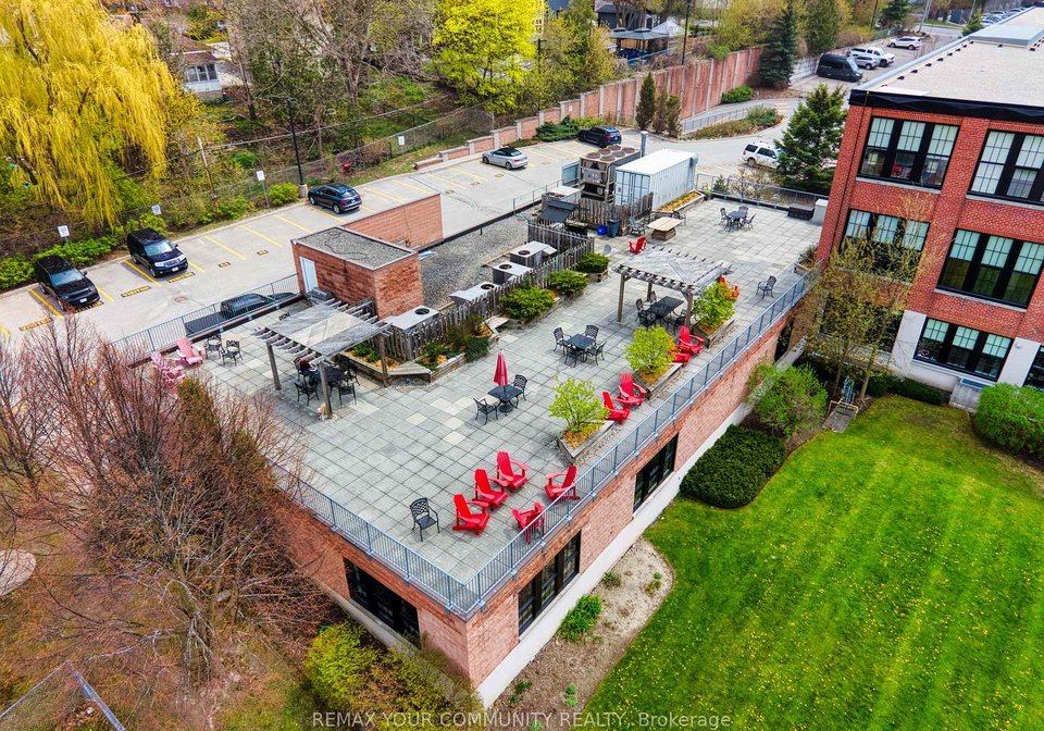 543-timothy-street-newmarket-ontario-n13123372