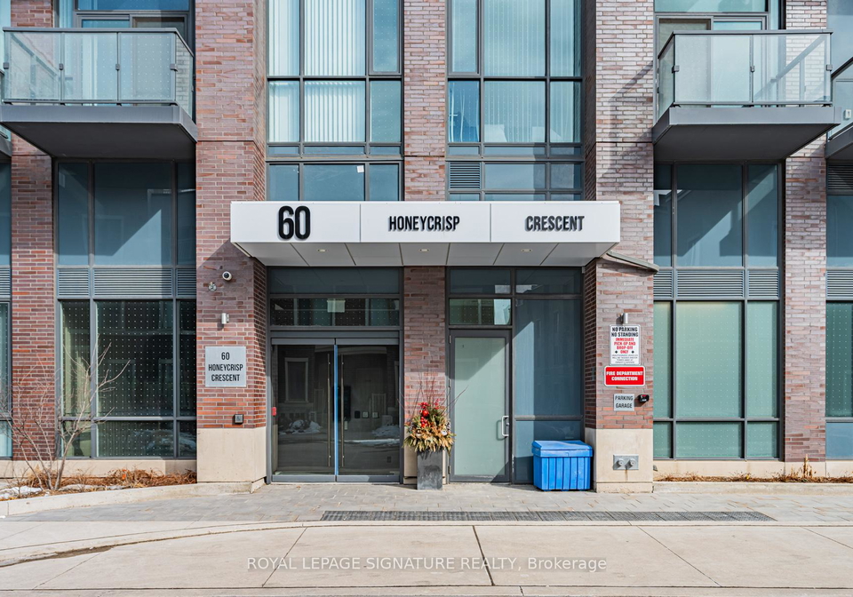 60-honeycrisp-crescent-vaughan-ontario-n13123696