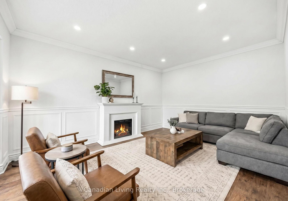 74-mcintyre-court-newmarket-ontario-n13124360