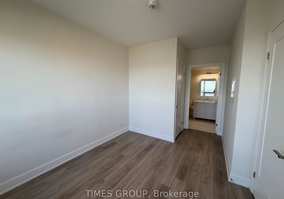 8-water-walk-drive-markham-ontario-n13124858