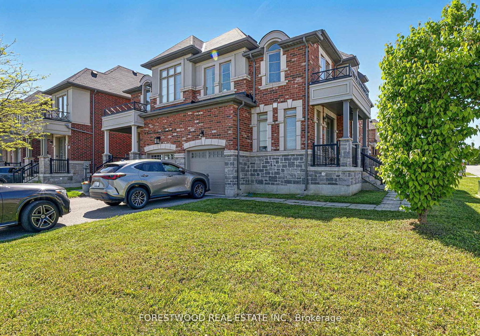 634-sweetwater-crescent-newmarket-ontario-n13126568