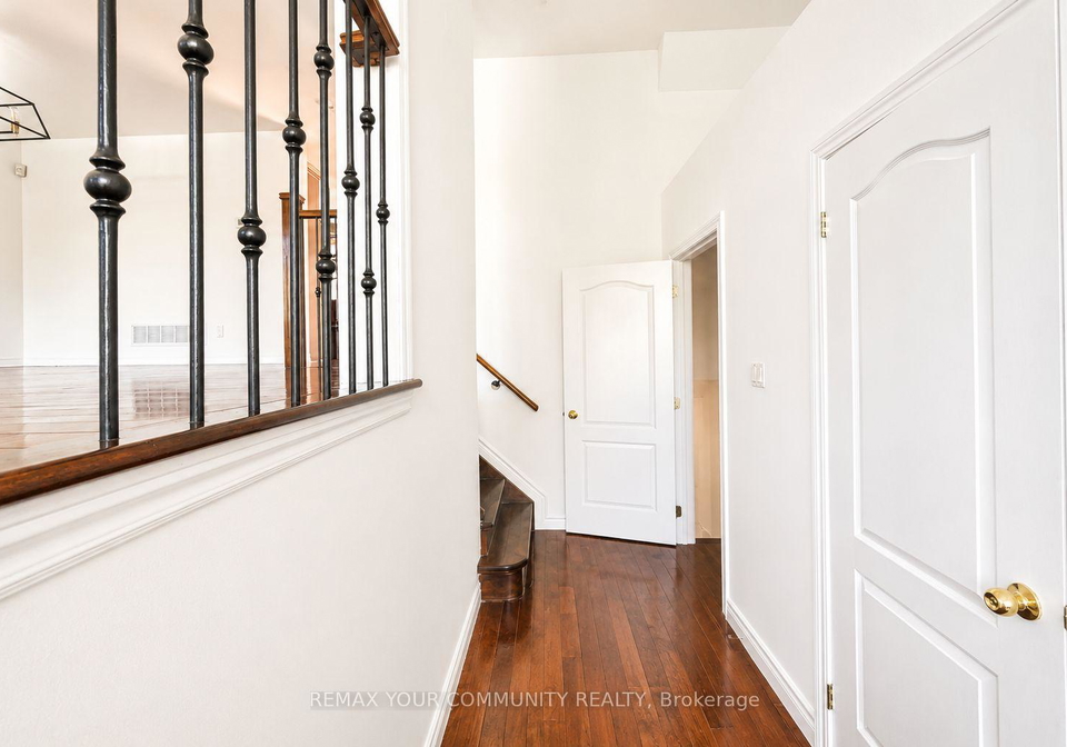 69-gail-parks-crescent-newmarket-ontario-n13126708