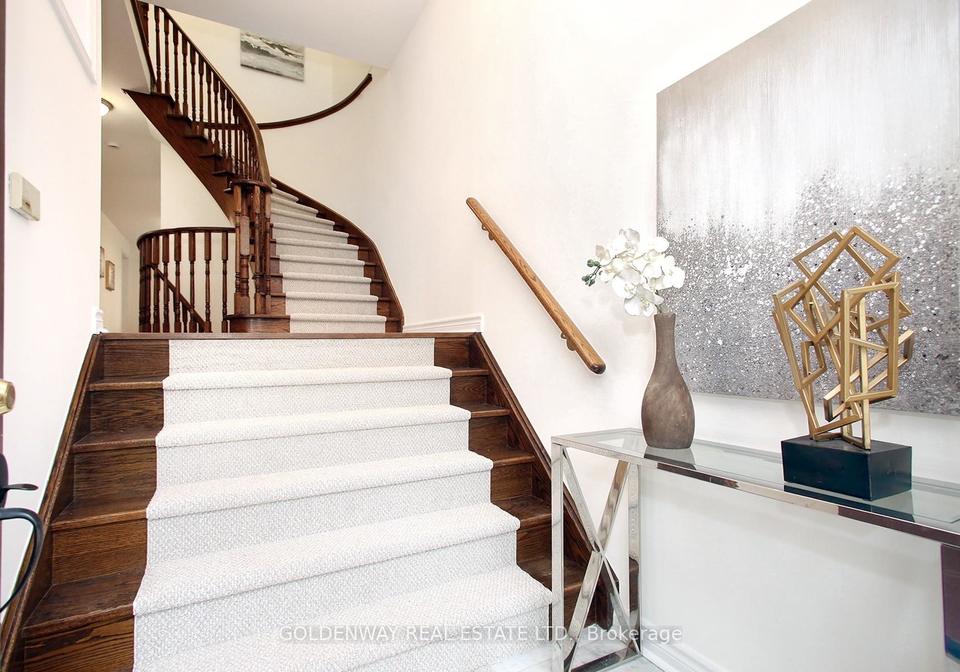 6-royal-manor-crescent-richmond-hill-ontario-n13127110