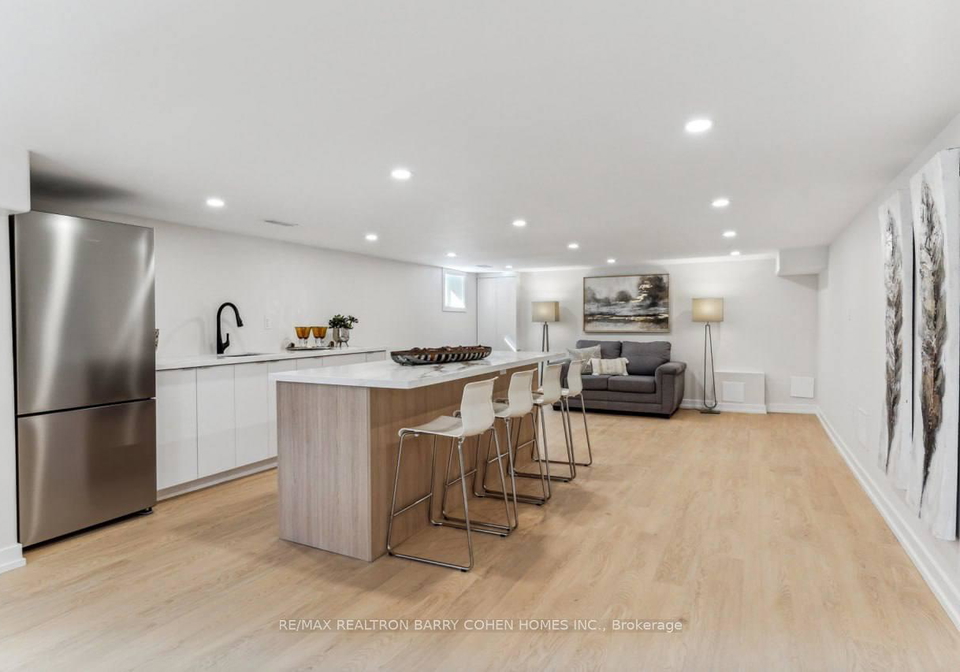 31-kennedy-street-w-aurora-ontario-n13128698