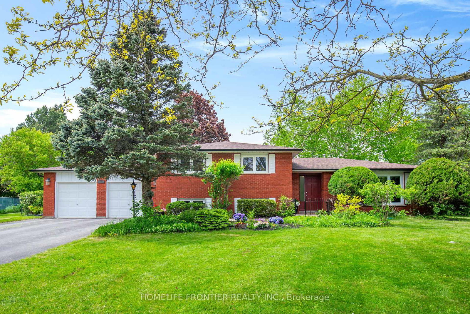 40-delta-crescent-east-gwillimbury-ontario-n13128722