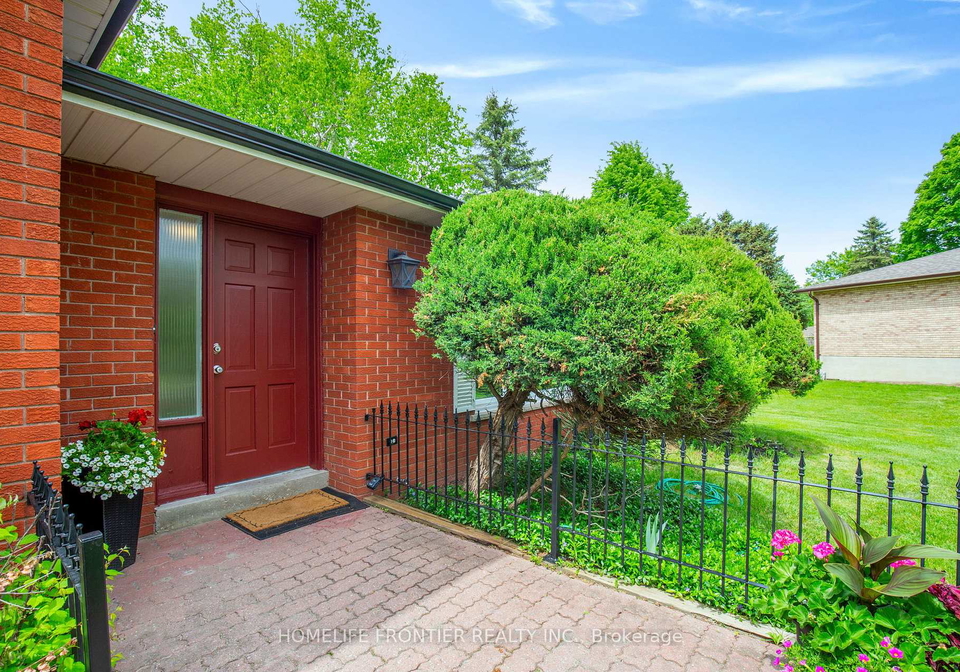 40-delta-crescent-east-gwillimbury-ontario-n13128722