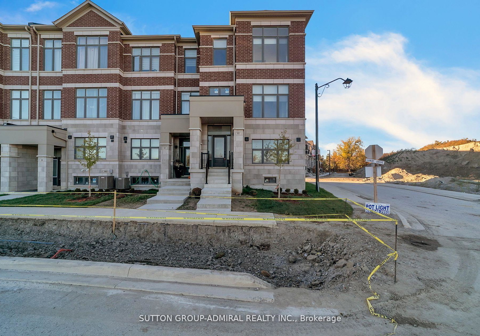 60-lunay-drive-richmond-hill-ontario-n13129104