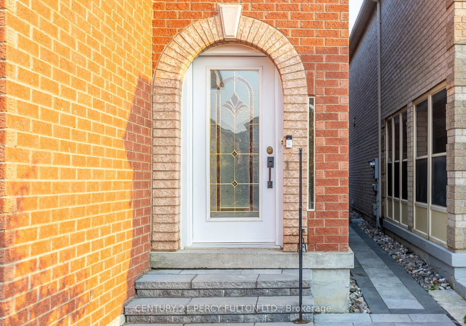 161-sophia-road-markham-ontario-n13129110