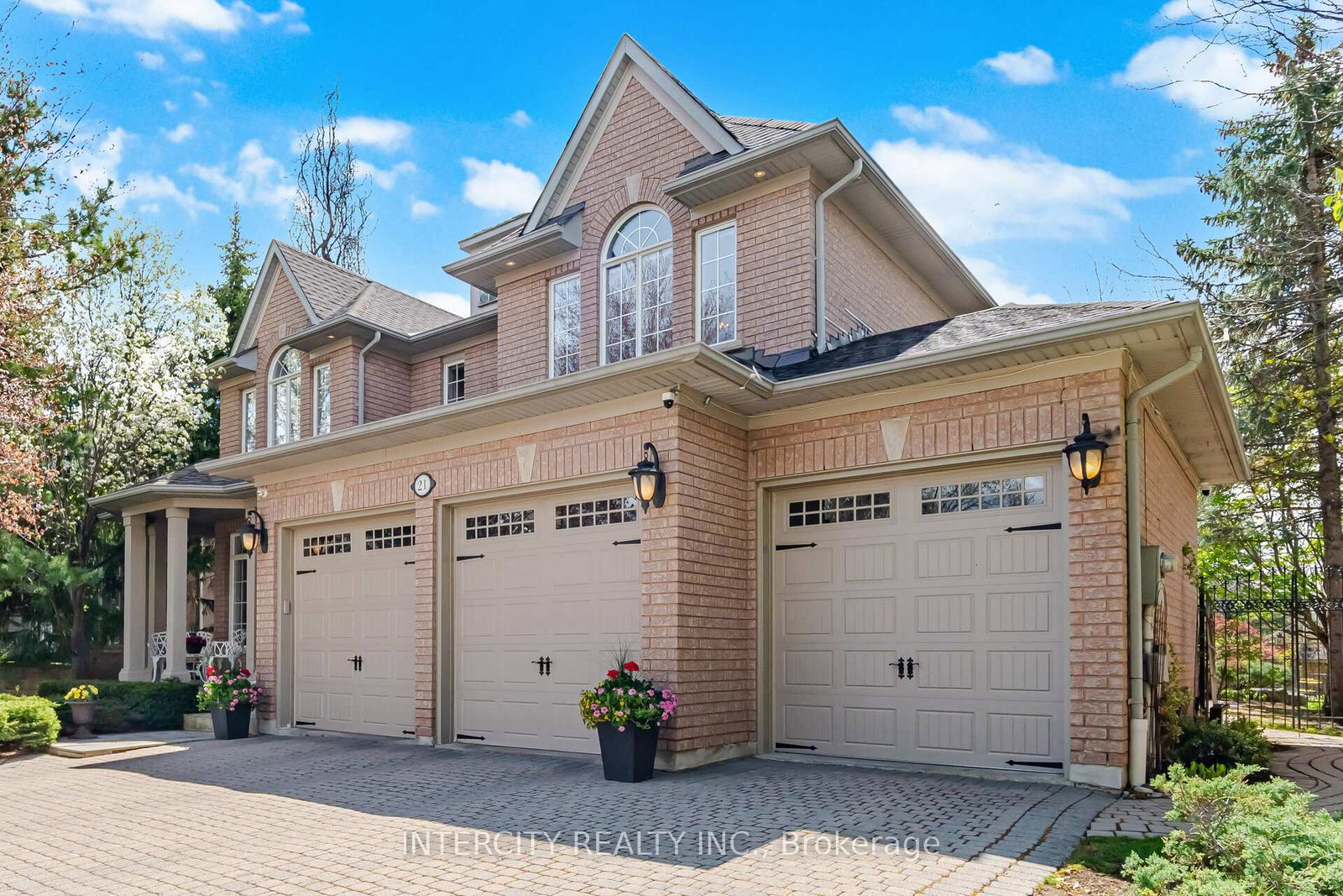 21-capner-court-vaughan-ontario-n13129120