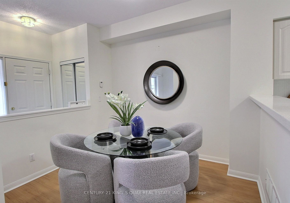 2-alpen-way-markham-ontario-n13129464