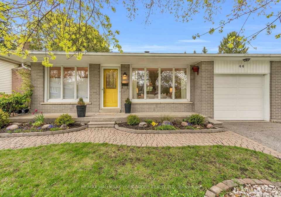 44-kemano-road-aurora-ontario-n13129552