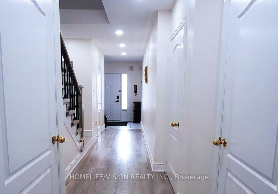 11-christephen-crescent-richmond-hill-ontario-n13129754
