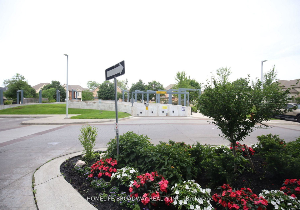 9090-yonge-street-richmond-hill-ontario-n13131662