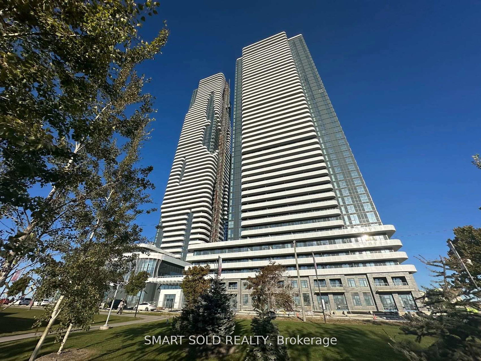 195-commerce-street-vaughan-ontario-n13131742