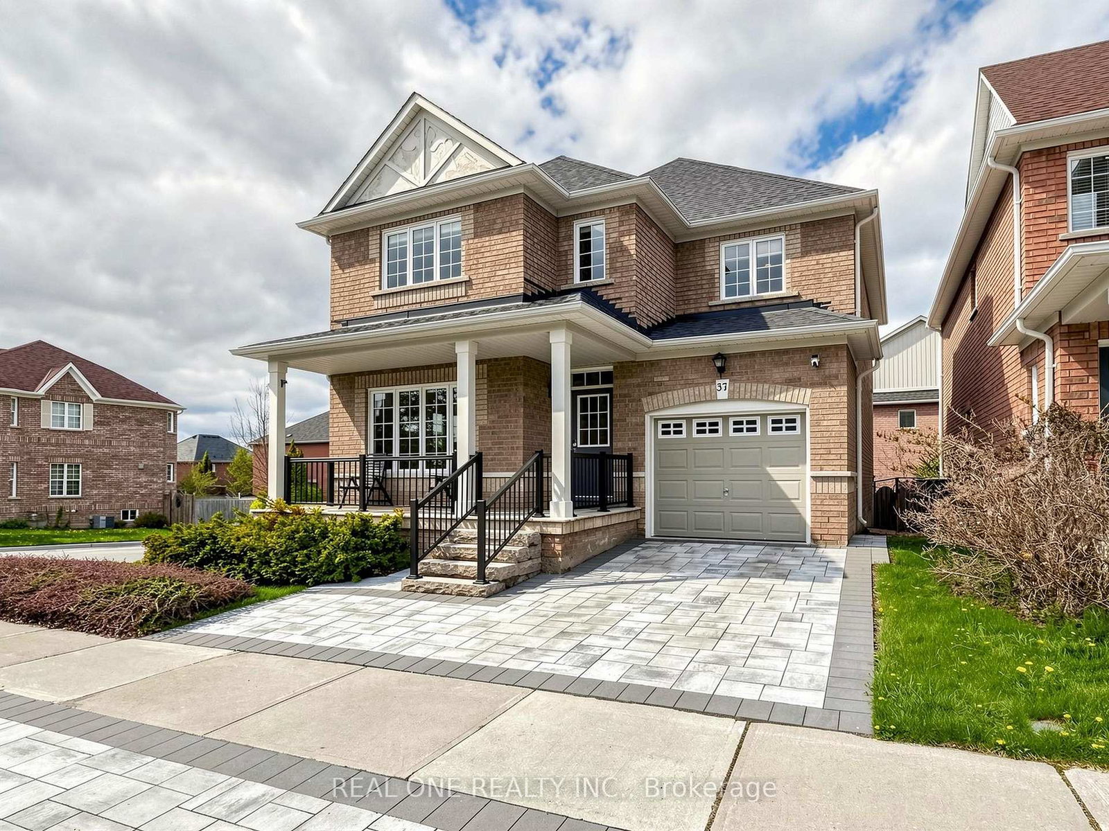 37-trish-drive-richmond-hill-ontario-n13131876