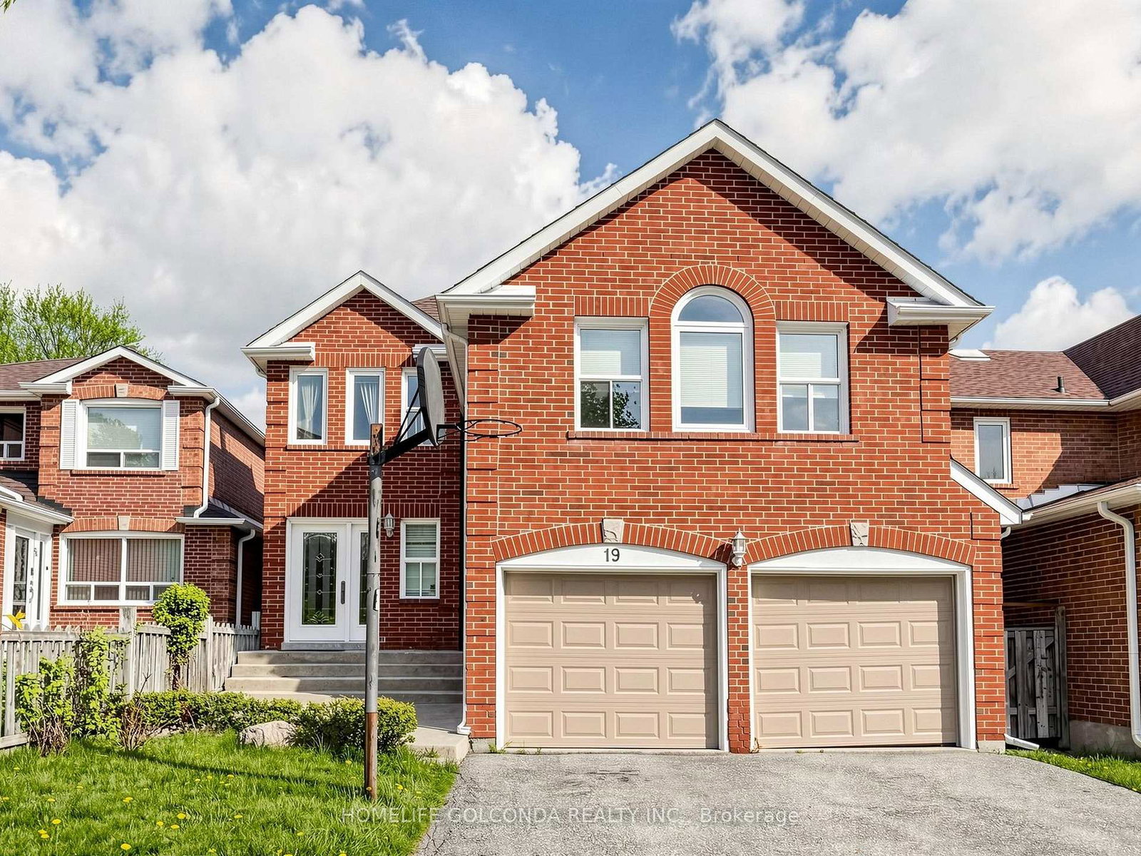 19-thornbury-circle-vaughan-ontario-n13132128
