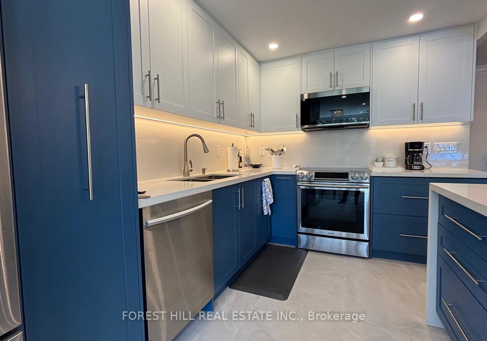 20-harding-boulevard-w-richmond-hill-ontario-n13133216