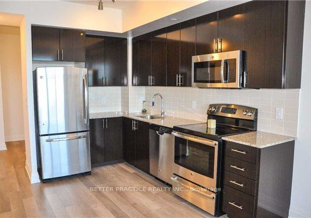 7165-yonge-street-markham-ontario-n13133250