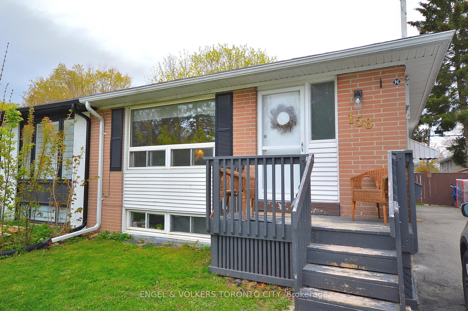158-cherrywood-drive-newmarket-ontario-n13133374
