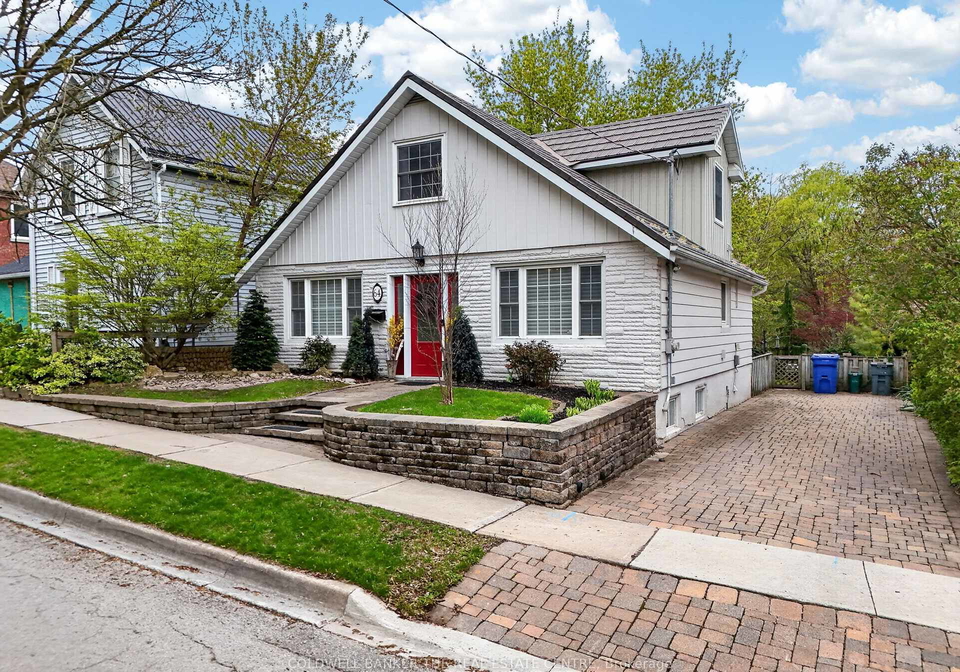64-niagara-street-newmarket-ontario-n13133444