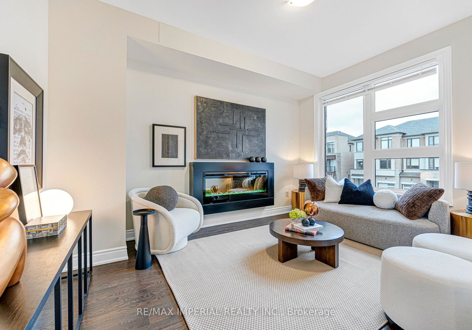 242-vermont-avenue-newmarket-ontario-n13133622