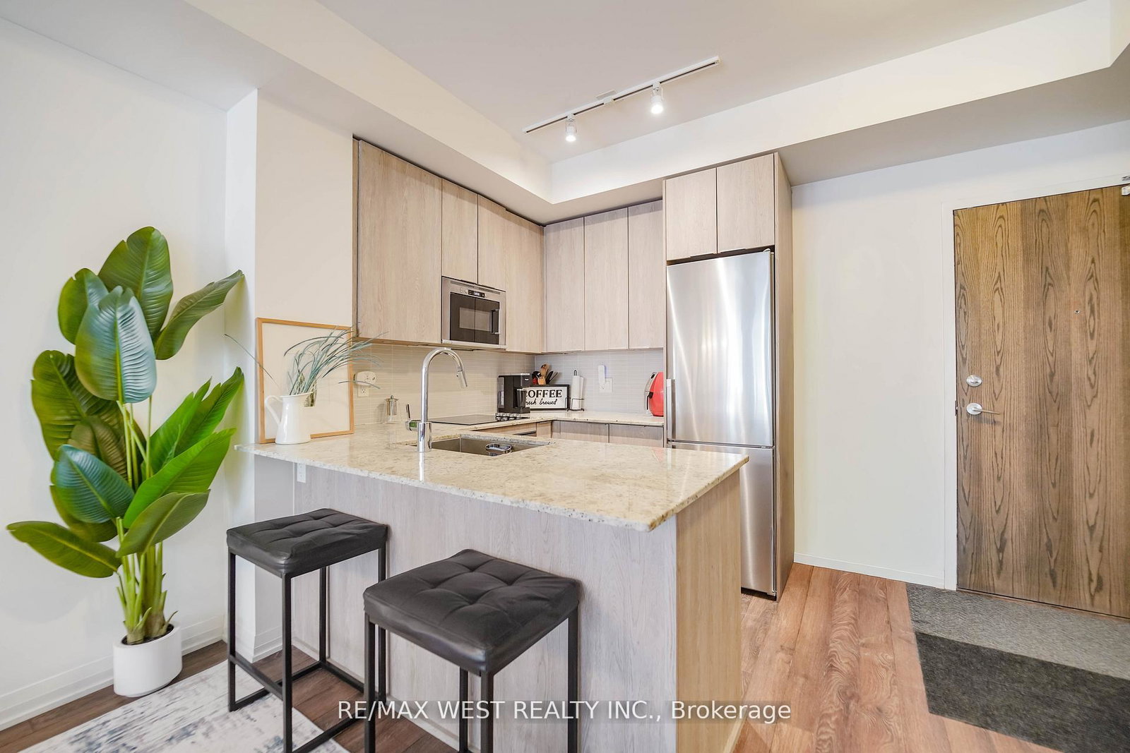 99-eagle-rock-way-vaughan-ontario-n13133852