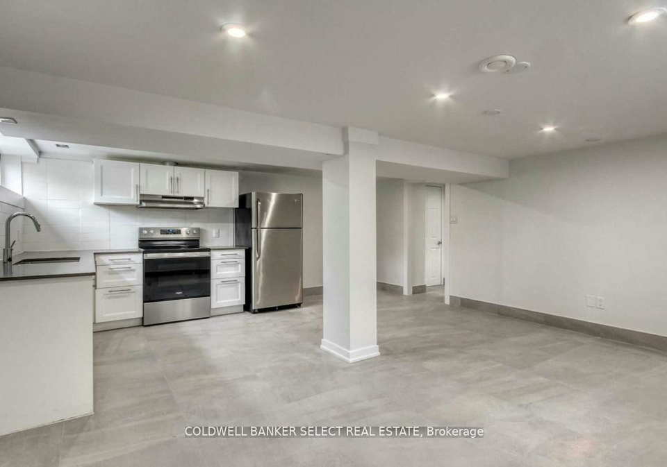 64-walter-avenue-newmarket-ontario-n13133982