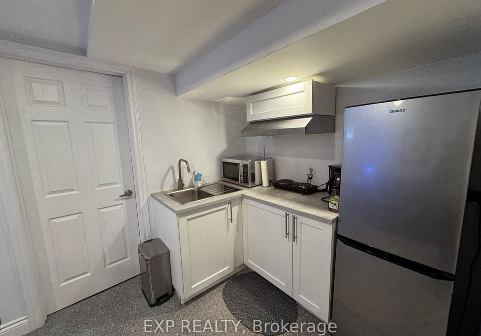 16-haida-drive-aurora-ontario-n13134424