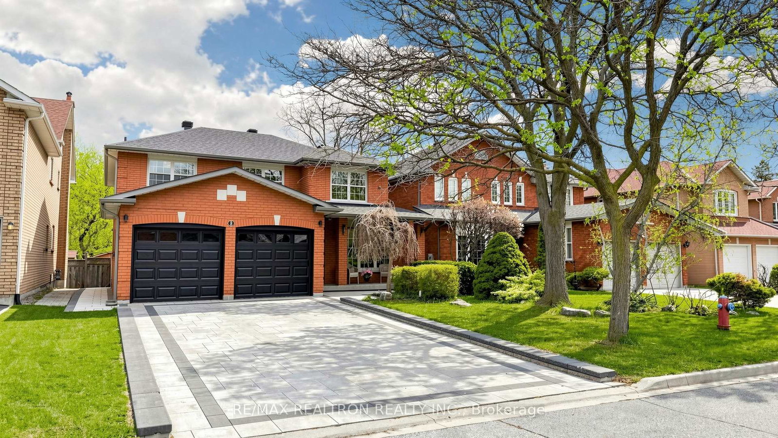 8-loyal-blue-crescent-richmond-hill-ontario-n13134572
