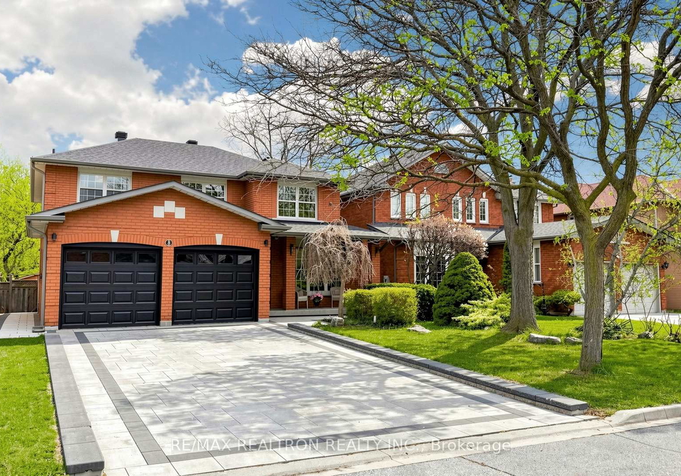 8-loyal-blue-crescent-richmond-hill-ontario-n13134572