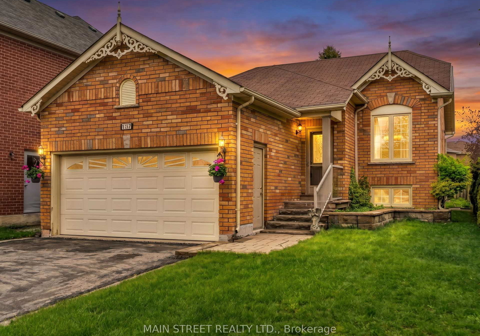 137-clearmeadow-boulevard-newmarket-ontario-n13134610