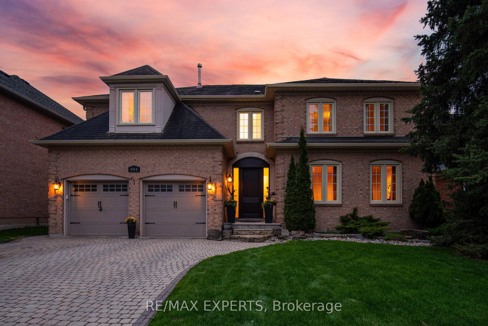 904-damascus-court-newmarket-ontario-n13134740