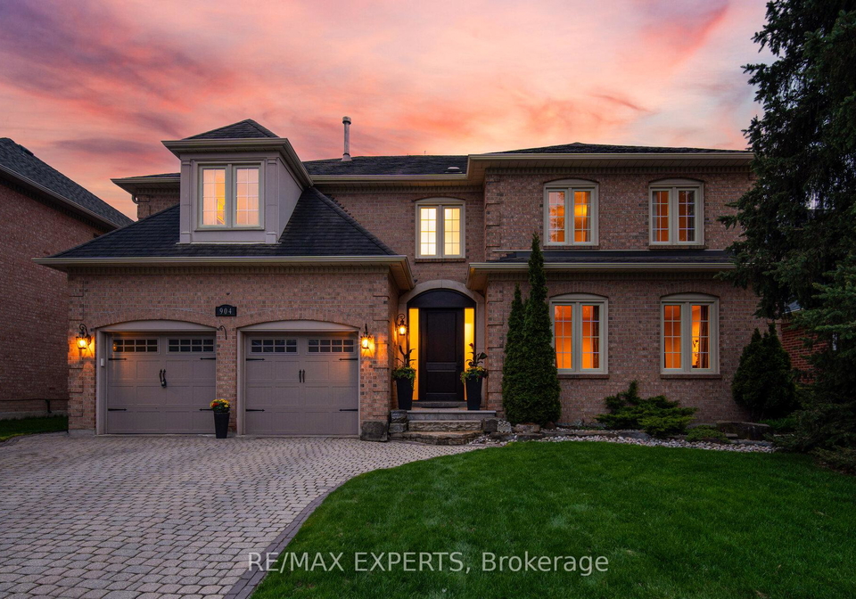 904-damascus-court-newmarket-ontario-n13134740
