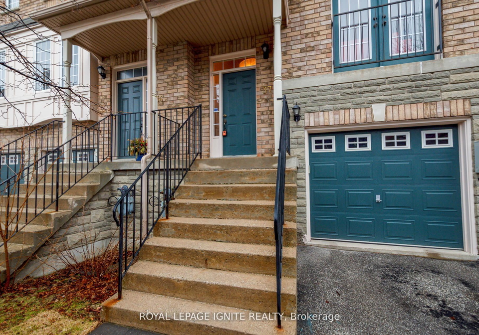 19-foxchase-avenue-vaughan-ontario-n13135240